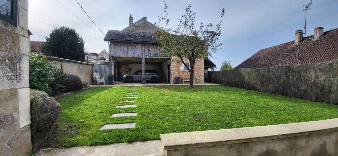 Le Gite Des Jardins Entrains-sur-Nohain Dış mekan fotoğraf